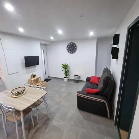 Le Crozatier Apartament